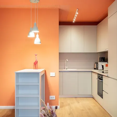 Candy Crush I 1 Bedroom With Free Underground Parking